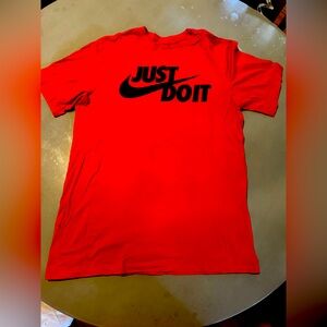 Men’s Nike Tee Shirt
